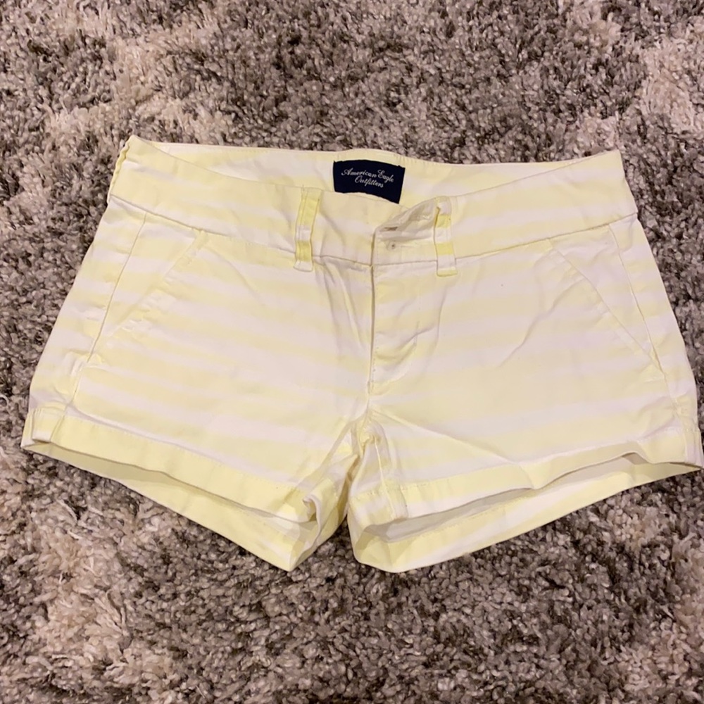 American Eagle Striped Shorts Off White Soft Yellow Mid Rise Summer Size 0